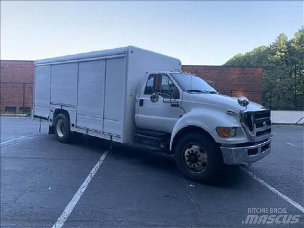 Ford F750 Camion per la consegna bevande
