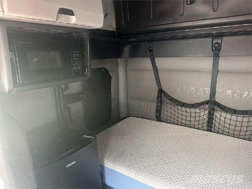 Freightliner CA126 Motrici e Trattori Stradali