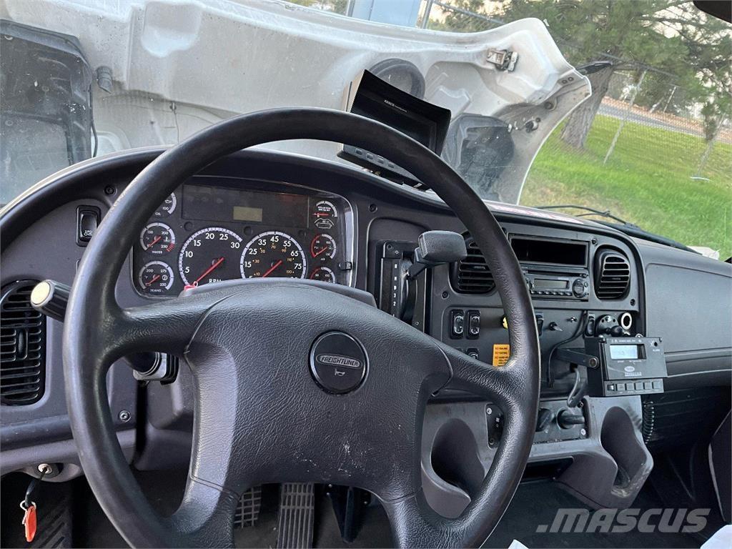 Freightliner M2 Camion a temperatura controllata