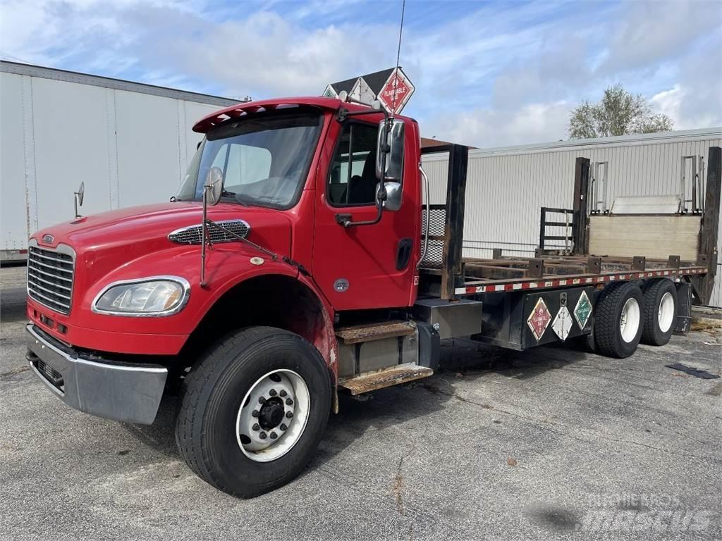 Freightliner M2 Autocabinati
