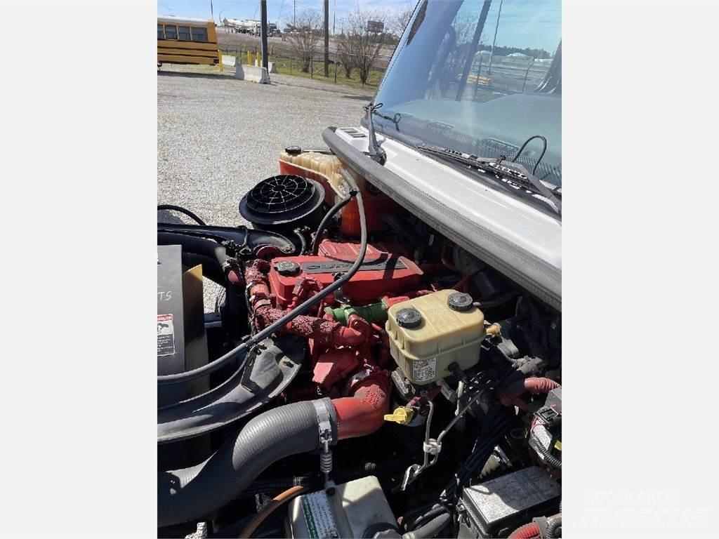 Freightliner M2 Camion a temperatura controllata