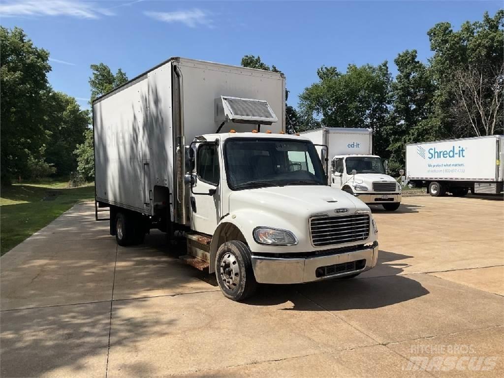 Freightliner M2-106 Camion cassonati