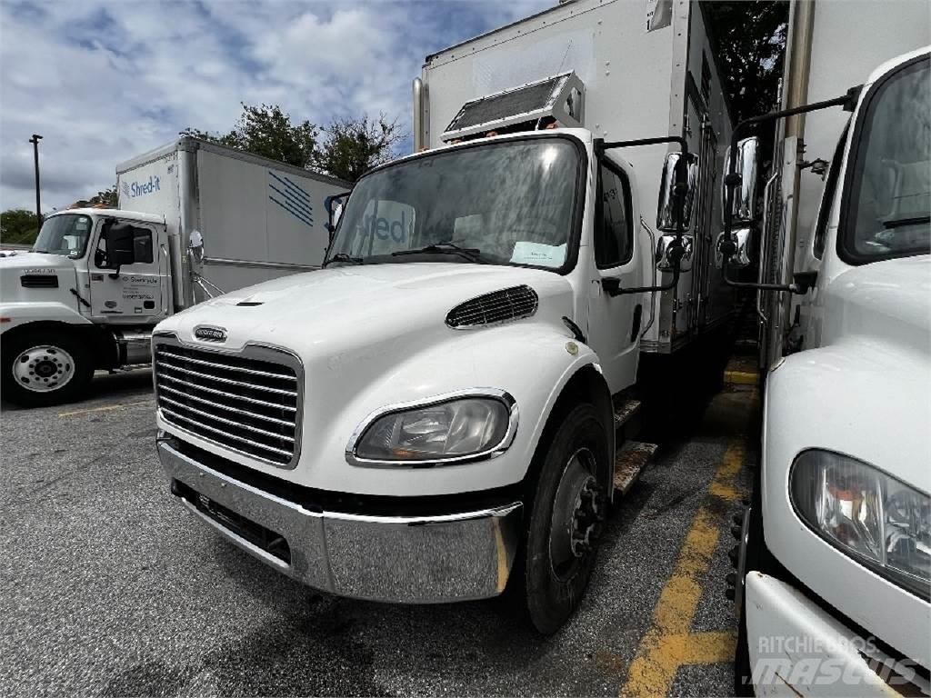 Freightliner M2-106 Camion cassonati