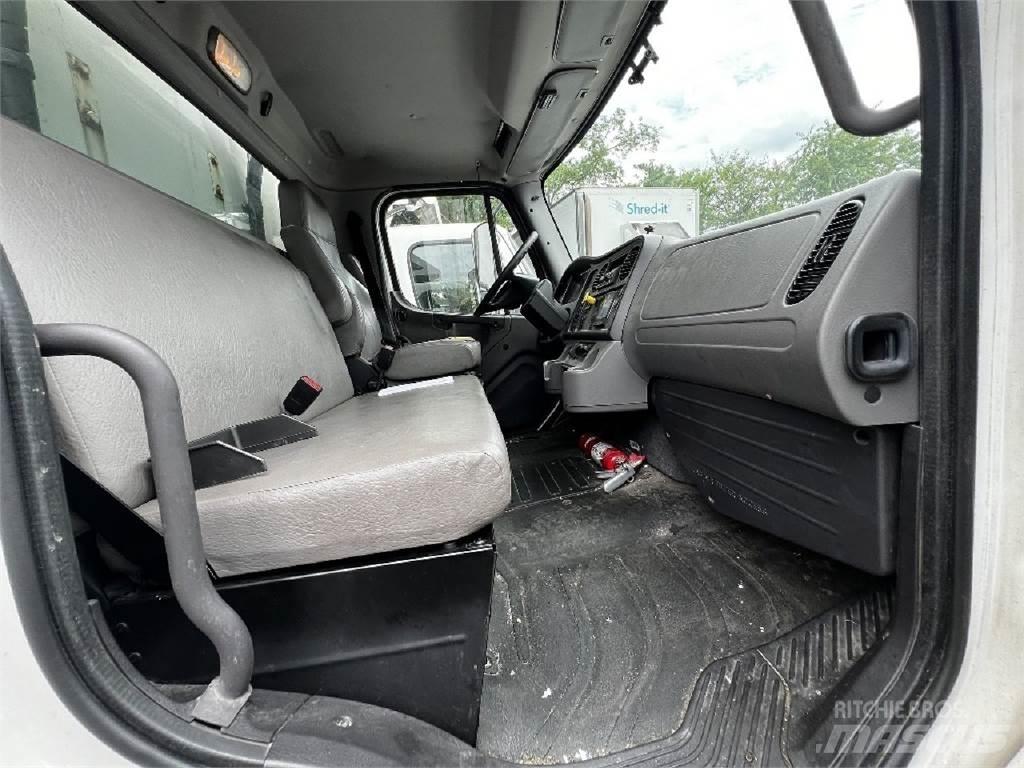 Freightliner M2-106 Camion cassonati
