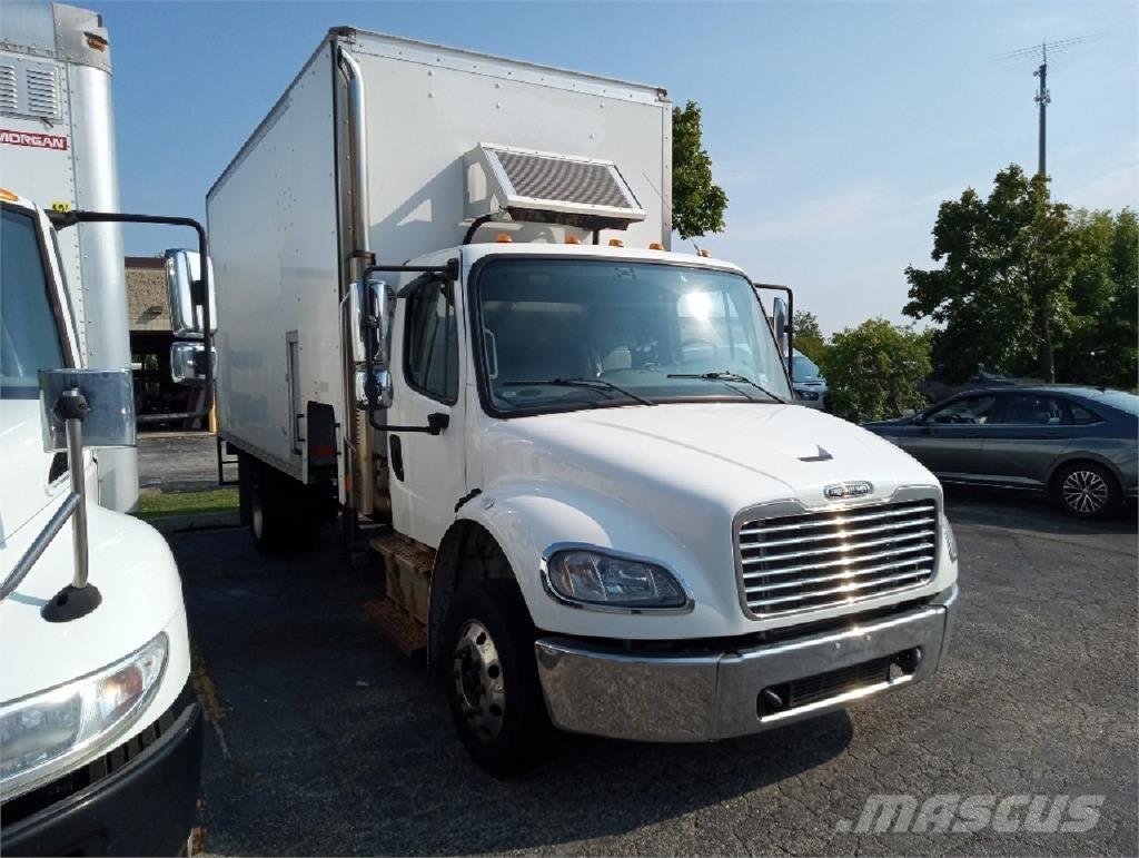 Freightliner M2-106 Camion cassonati