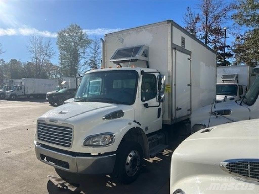 Freightliner M2-106 Camion cassonati