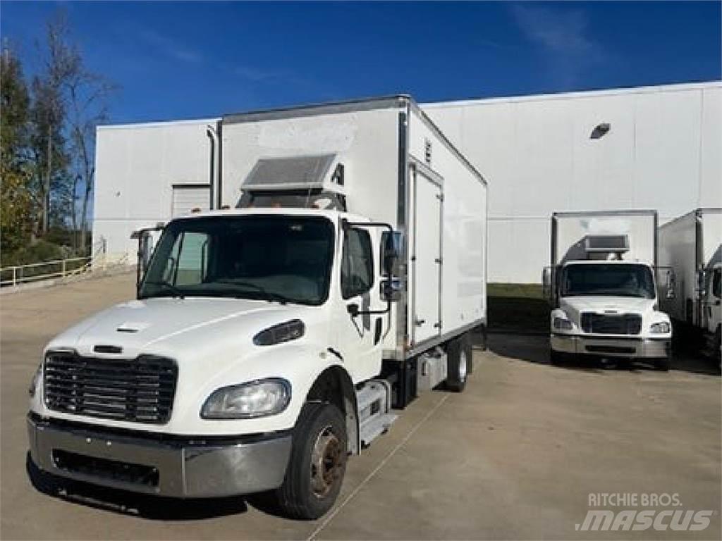 Freightliner M2-106 Camion cassonati