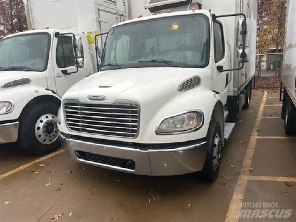 Freightliner M2-106 Camion cassonati
