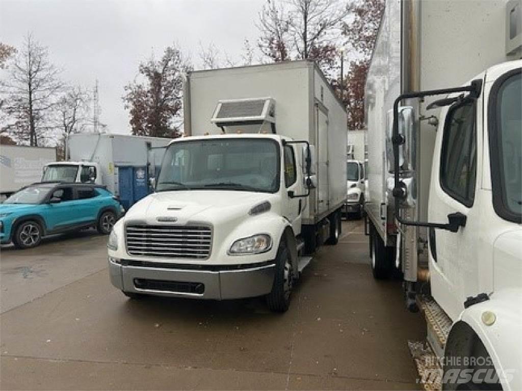 Freightliner M2-106 Camion cassonati