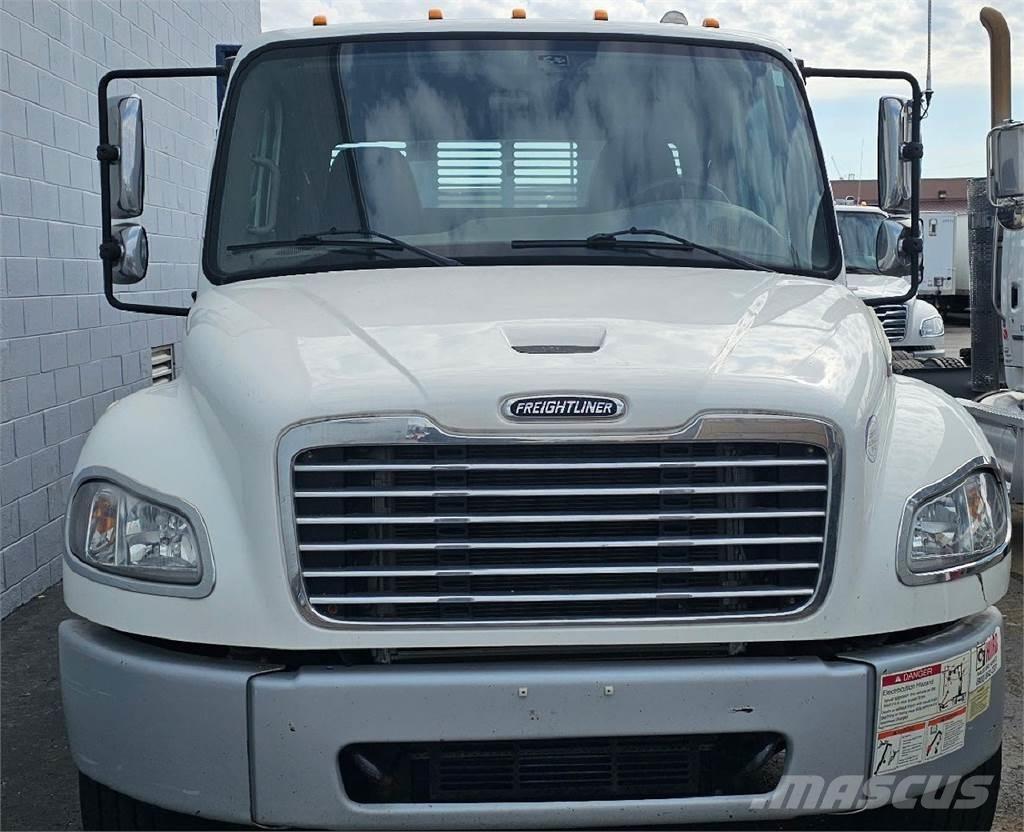 Freightliner M2 106 Camion con sponde ribaltabili