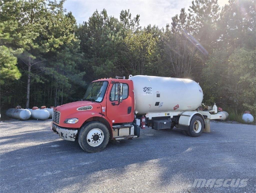 Freightliner M2 106 Camion altro