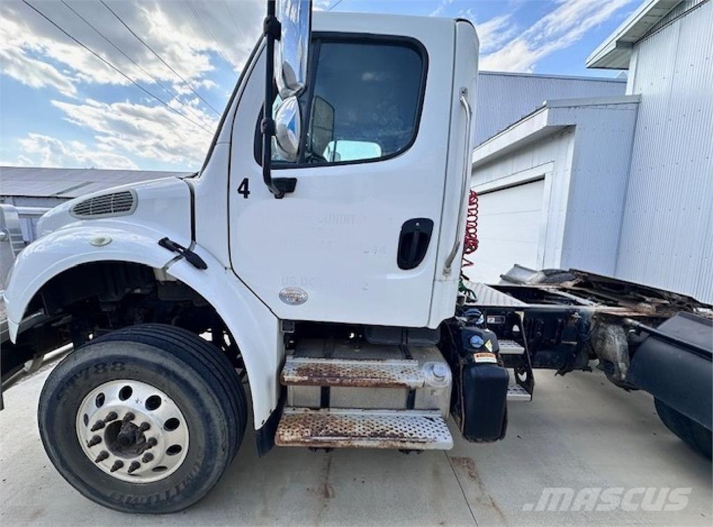 Freightliner M2 106 Motrici e Trattori Stradali