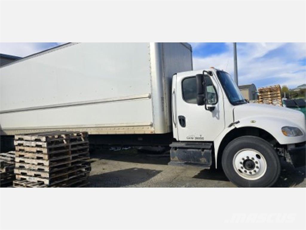 Freightliner M2 106 Camion cassonati