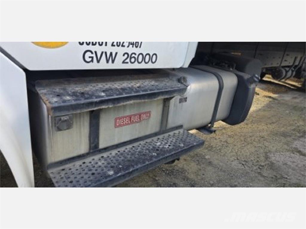 Freightliner M2 106 Camion cassonati
