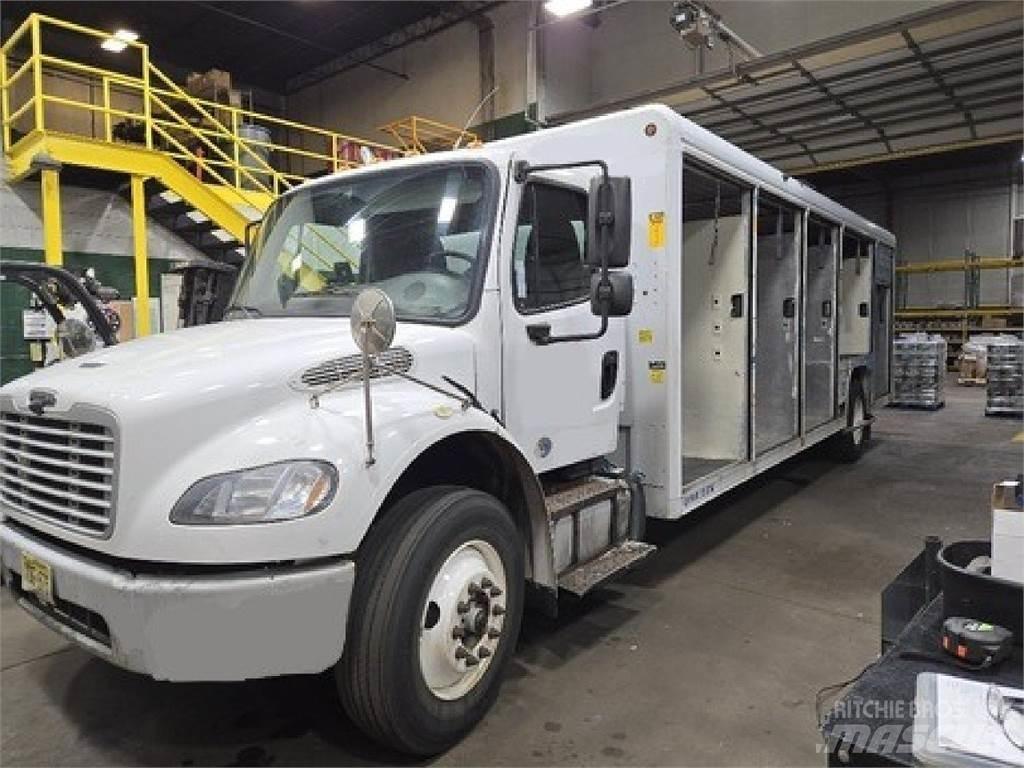 Freightliner M2106 Camion per la consegna bevande