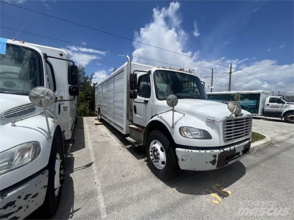 Freightliner M2106 Camion per la consegna bevande