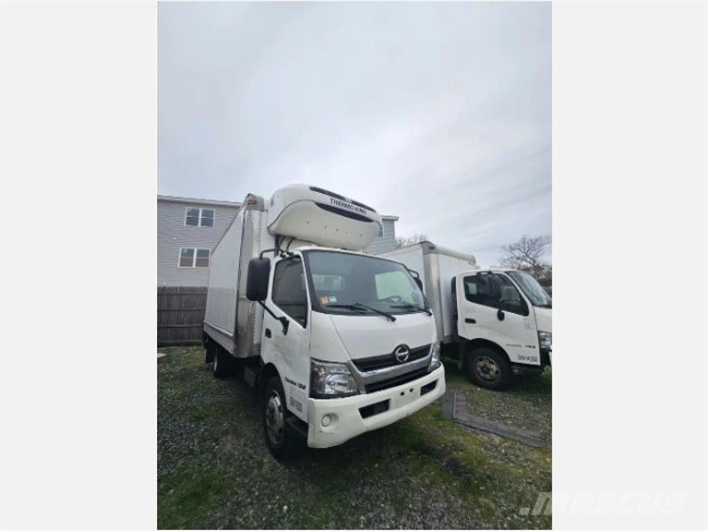 Hino 195 Camion a temperatura controllata