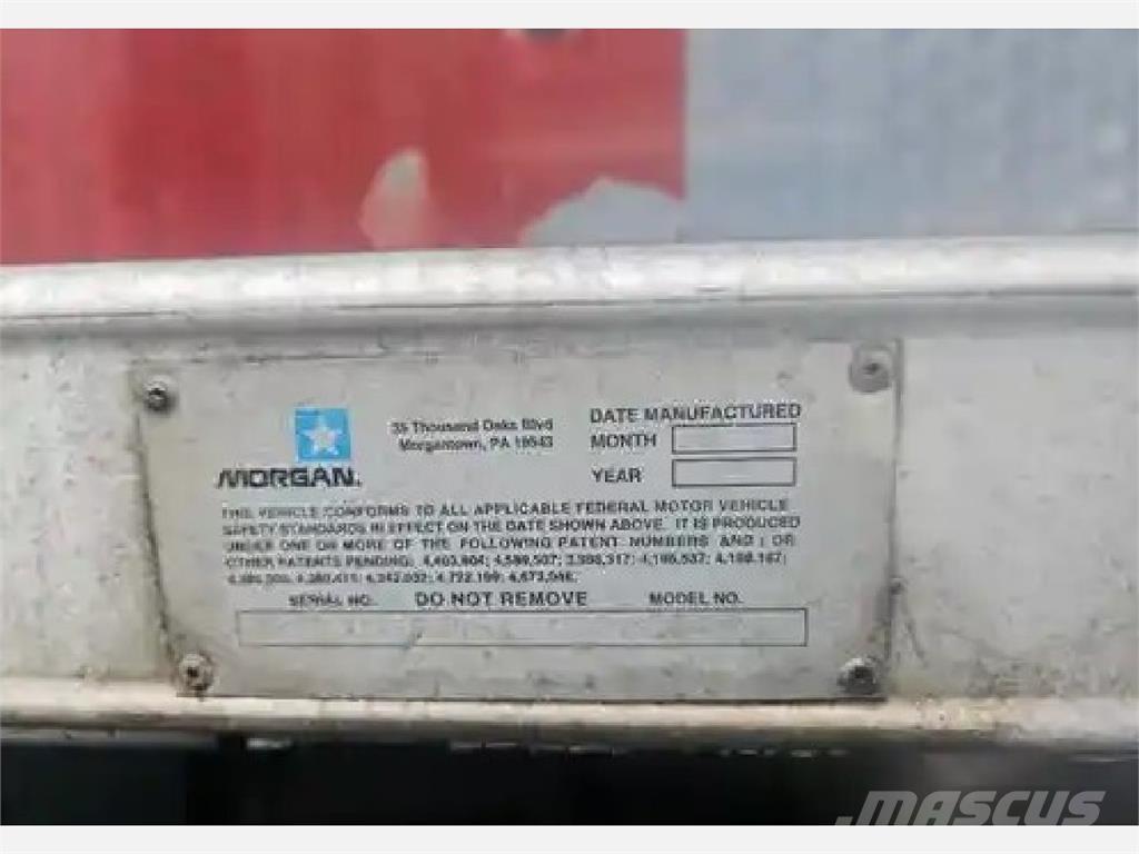 Hino 195 Camion cassonati