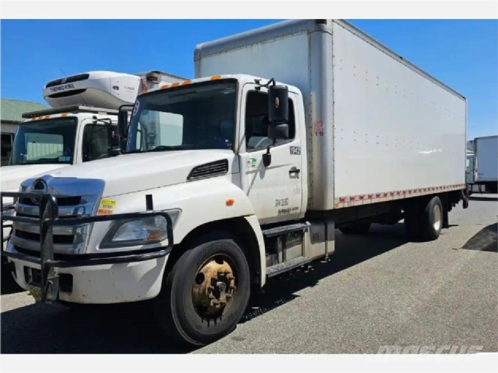 Hino 268 Camion cassonati