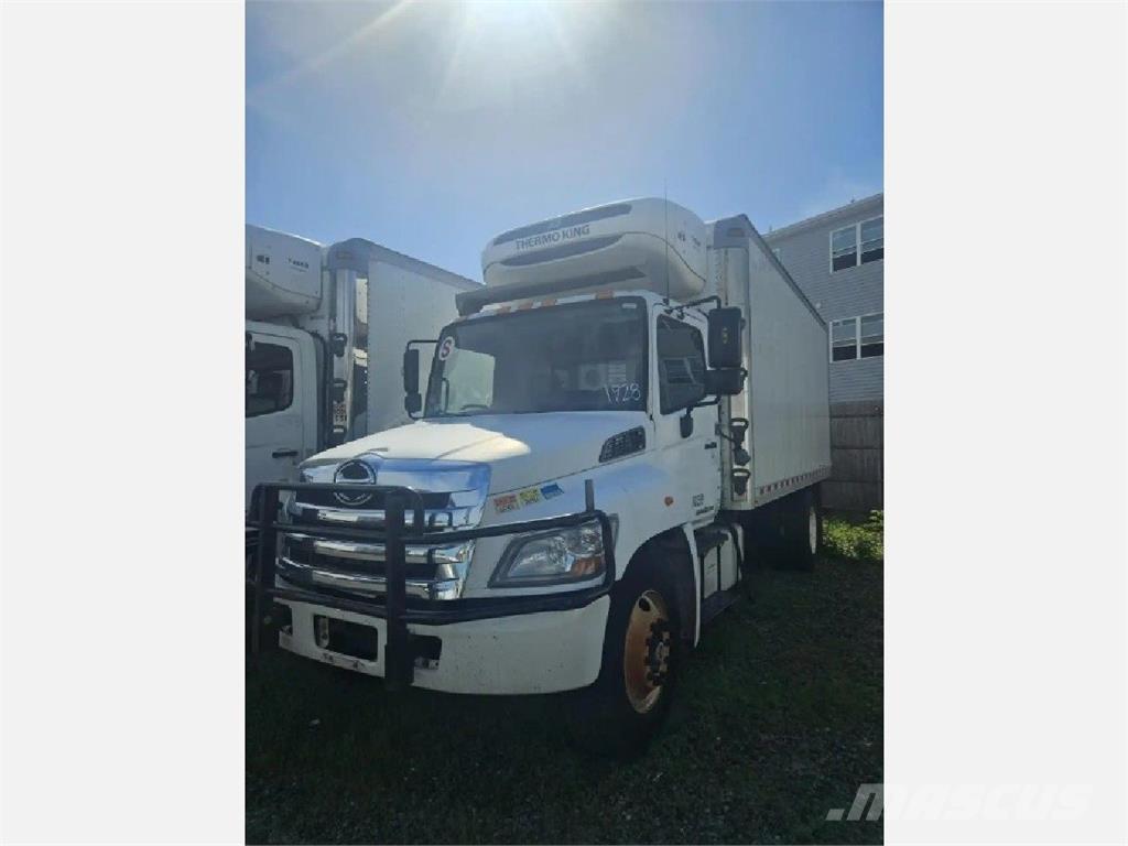 Hino 268 Camion a temperatura controllata