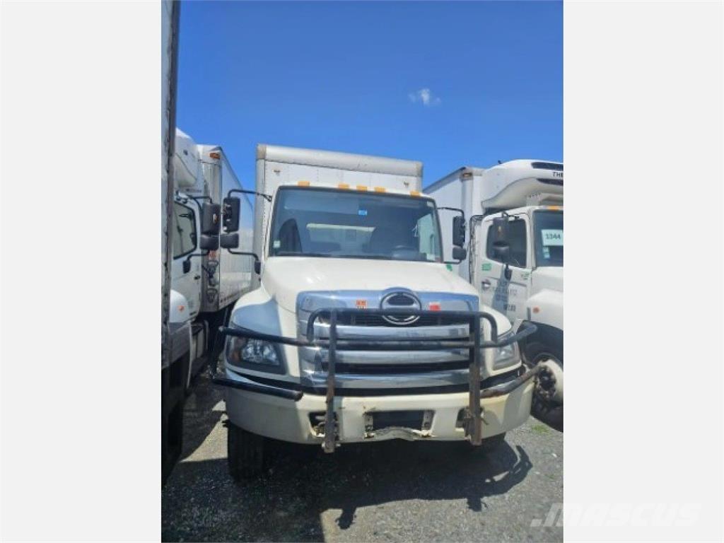 Hino 268 Camion cassonati