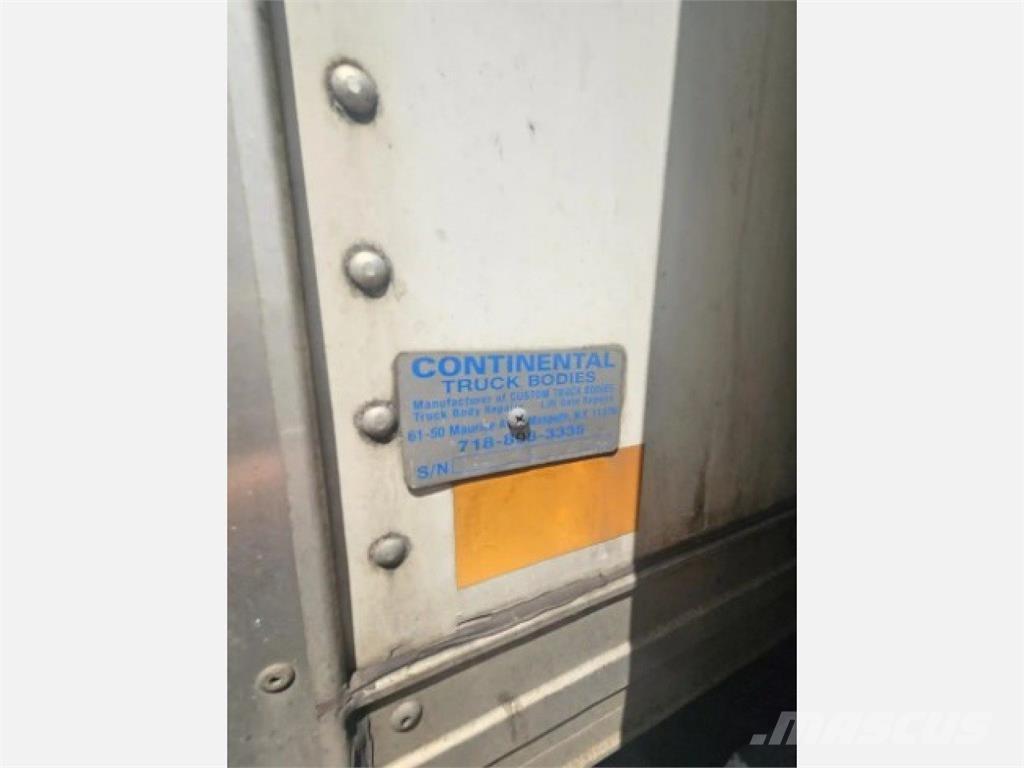 Hino 268 Camion cassonati