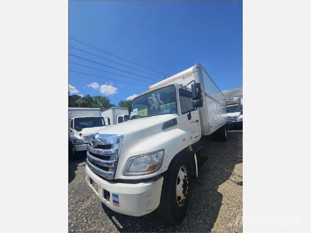 Hino 268 Camion cassonati