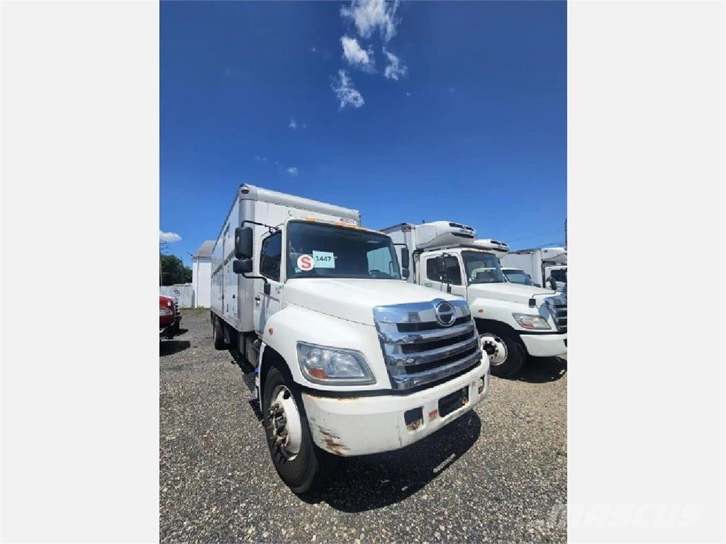 Hino 268 Camion cassonati