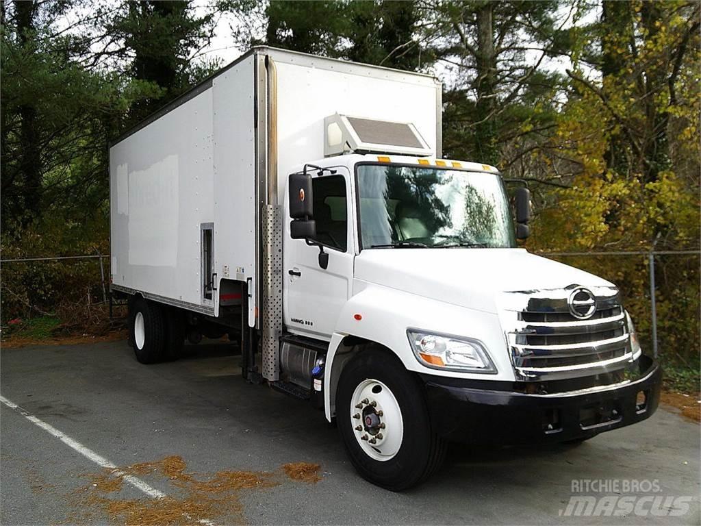 Hino 338 Camion cassonati