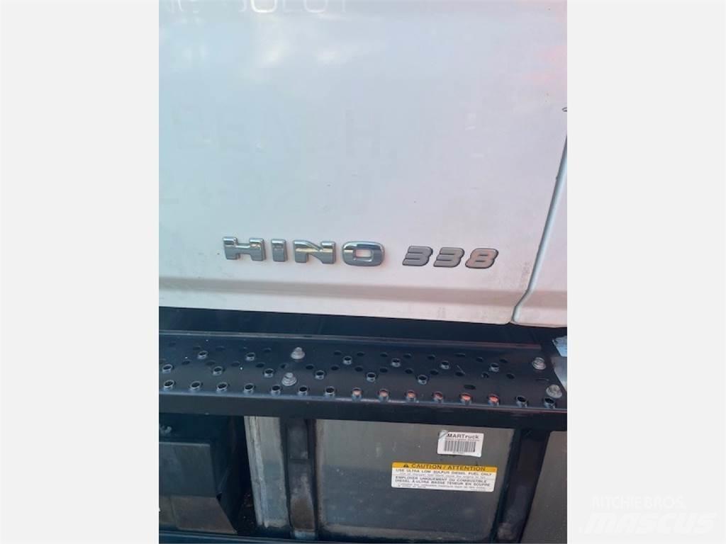 Hino 338 Camion con sponde ribaltabili