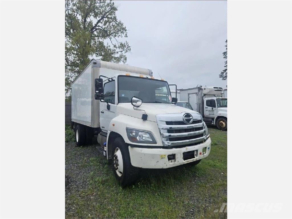 Hino 338 Camion cassonati