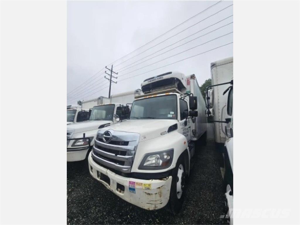 Hino 338 Camion a temperatura controllata