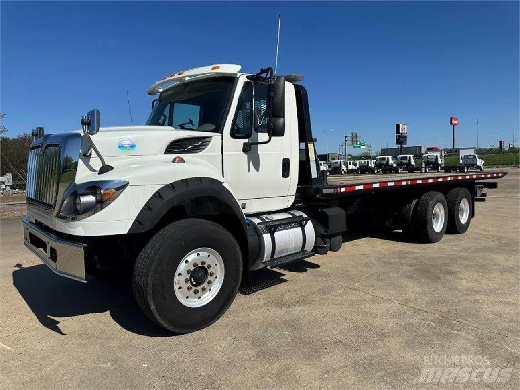 International 7600 Carroattrezzi