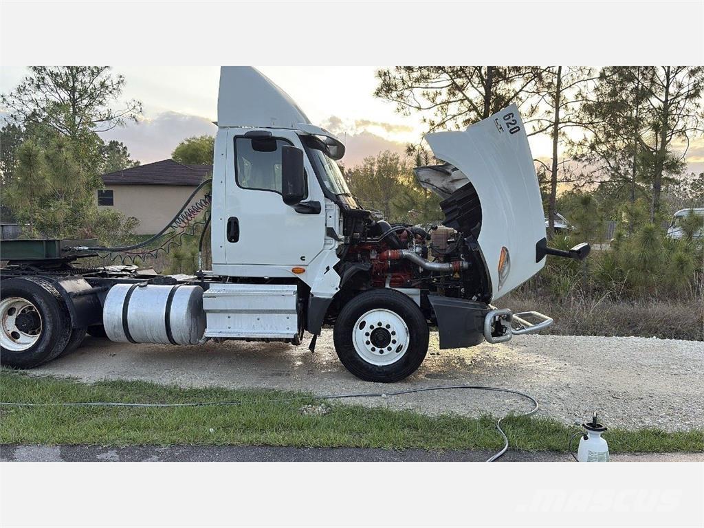 International LT625 Motrici e Trattori Stradali