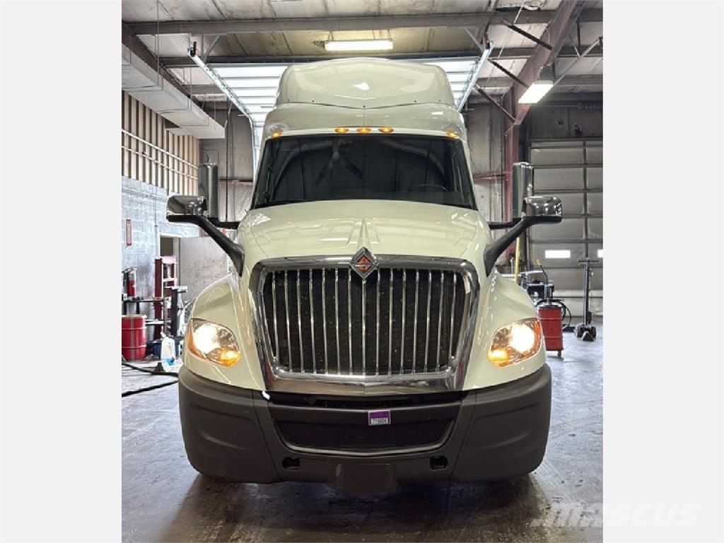 International LT625 Motrici e Trattori Stradali