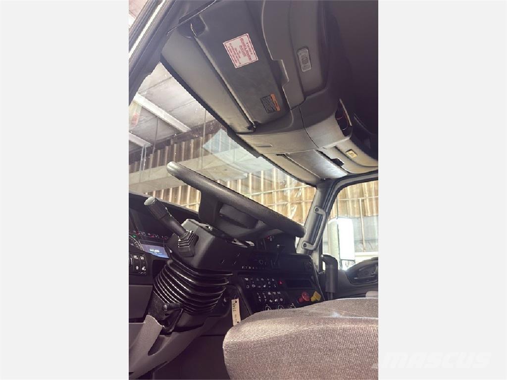 International LT625 Motrici e Trattori Stradali