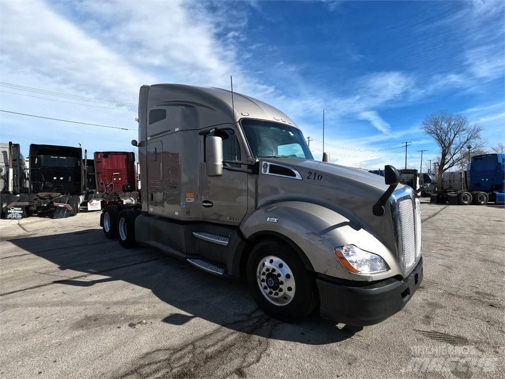 Kenworth T680 Motrici e Trattori Stradali