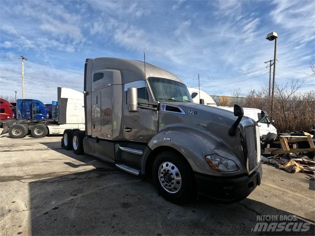 Kenworth T680 Motrici e Trattori Stradali