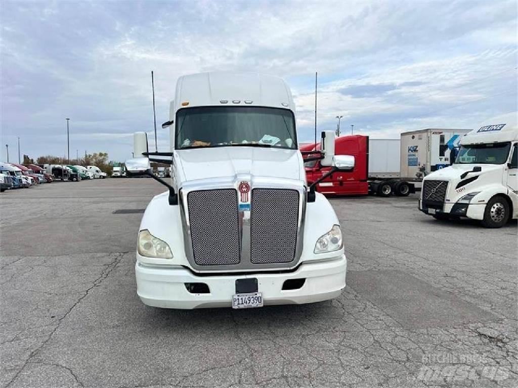 Kenworth T680 Motrici e Trattori Stradali
