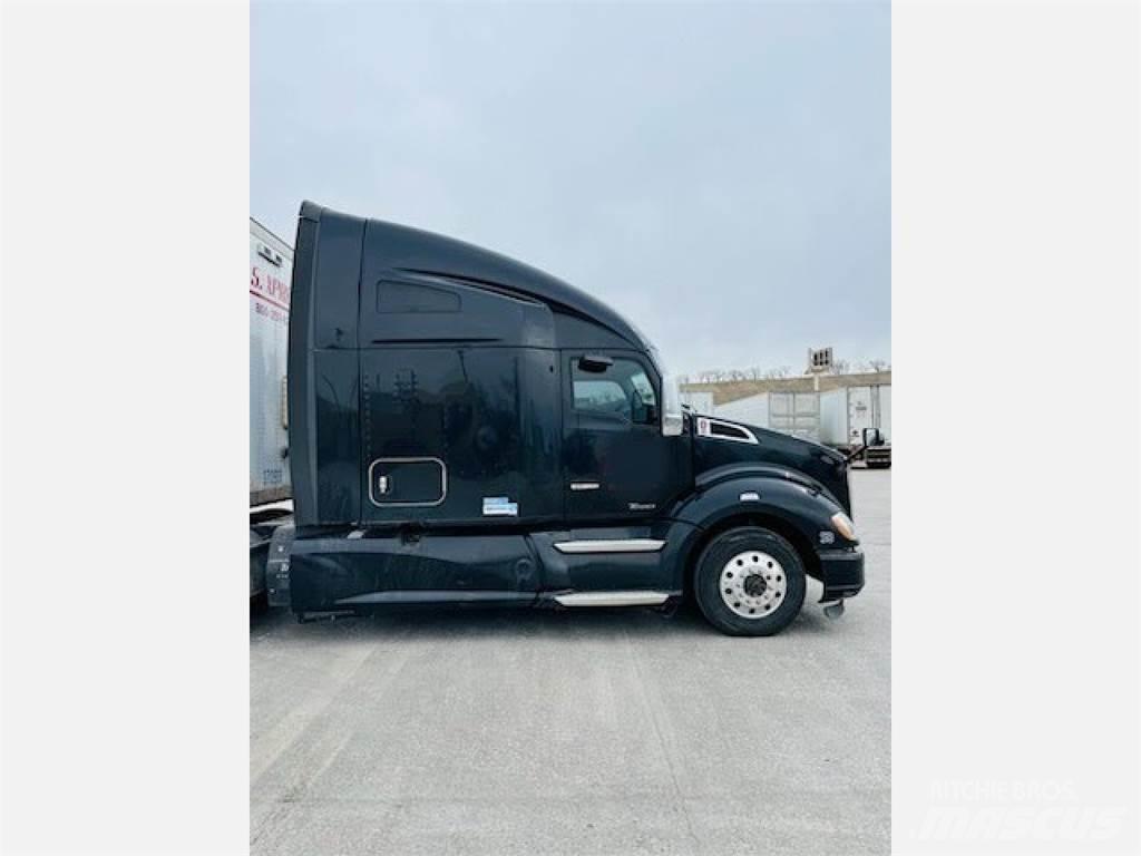 Kenworth T680 Motrici e Trattori Stradali