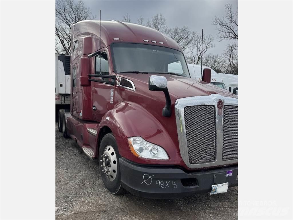 Kenworth T680 Motrici e Trattori Stradali
