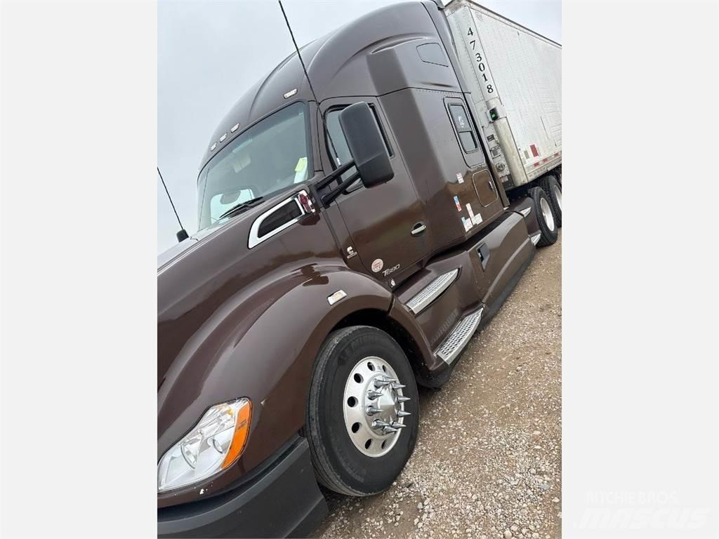Kenworth T680 Motrici e Trattori Stradali