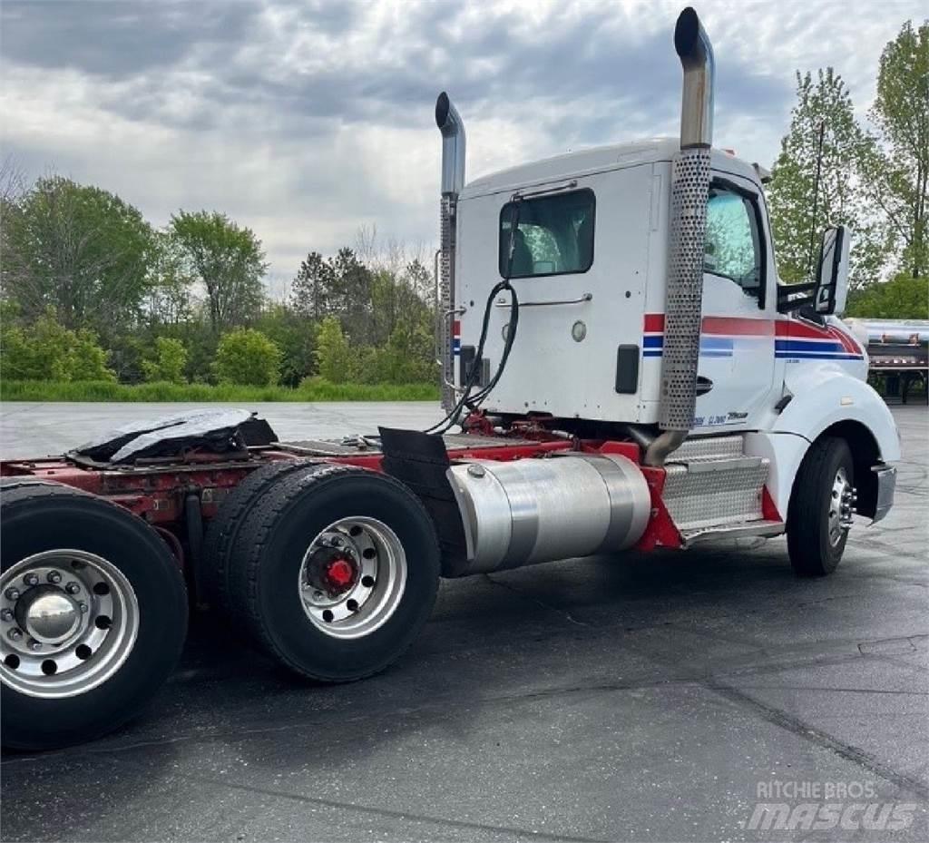 Kenworth T680 Motrici e Trattori Stradali