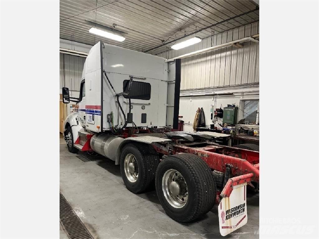 Kenworth T680 Motrici e Trattori Stradali