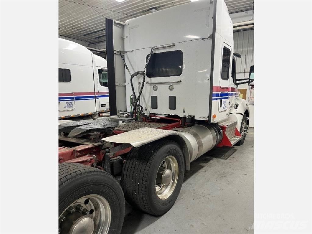 Kenworth T680 Motrici e Trattori Stradali
