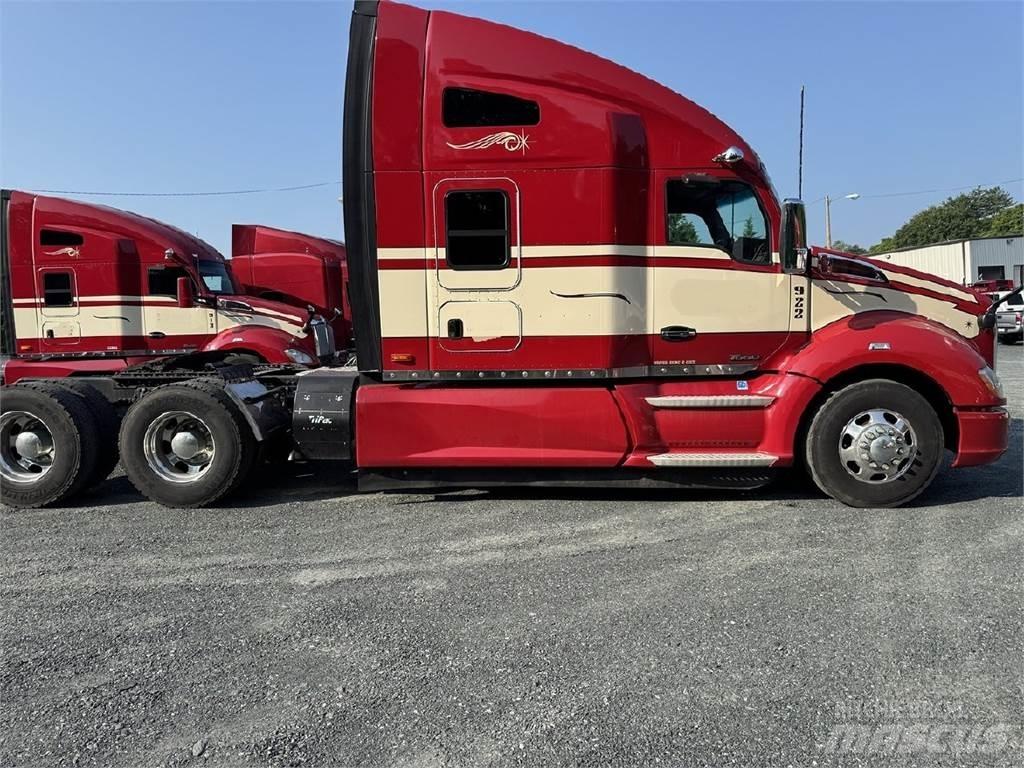 Kenworth T680 Motrici e Trattori Stradali