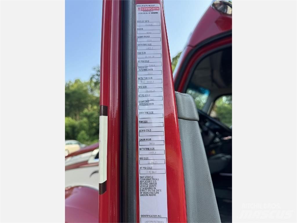Kenworth T680 Motrici e Trattori Stradali