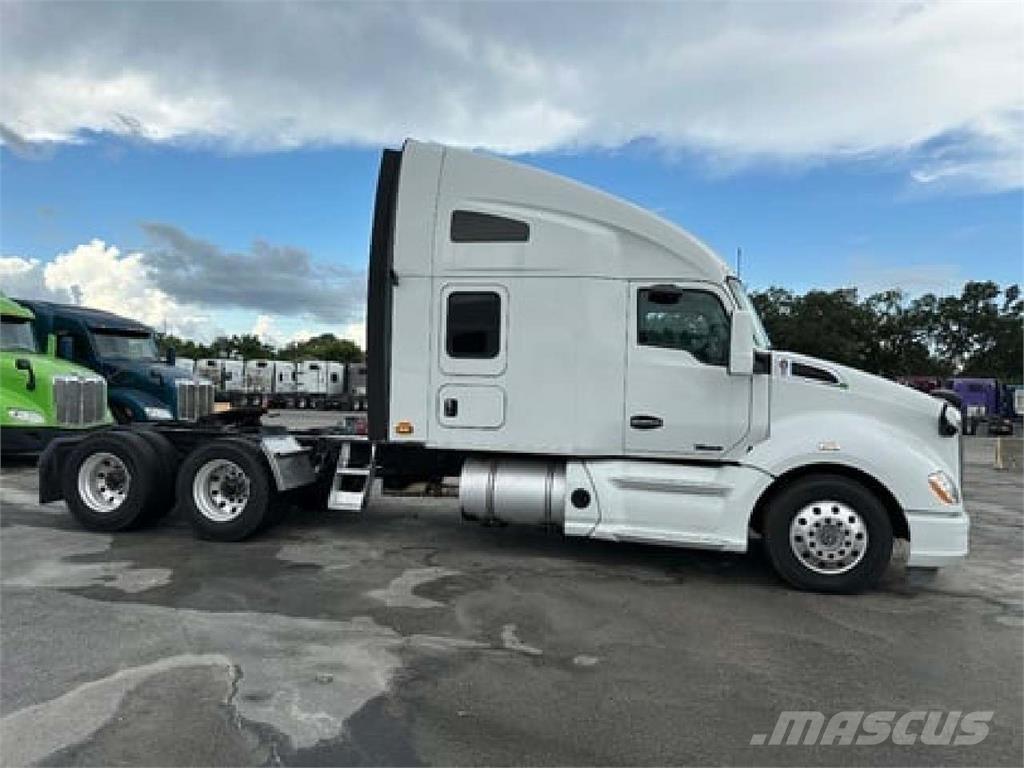 Kenworth T680 Motrici e Trattori Stradali