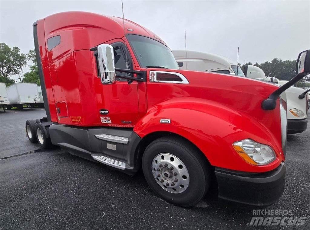 Kenworth T680 Motrici e Trattori Stradali