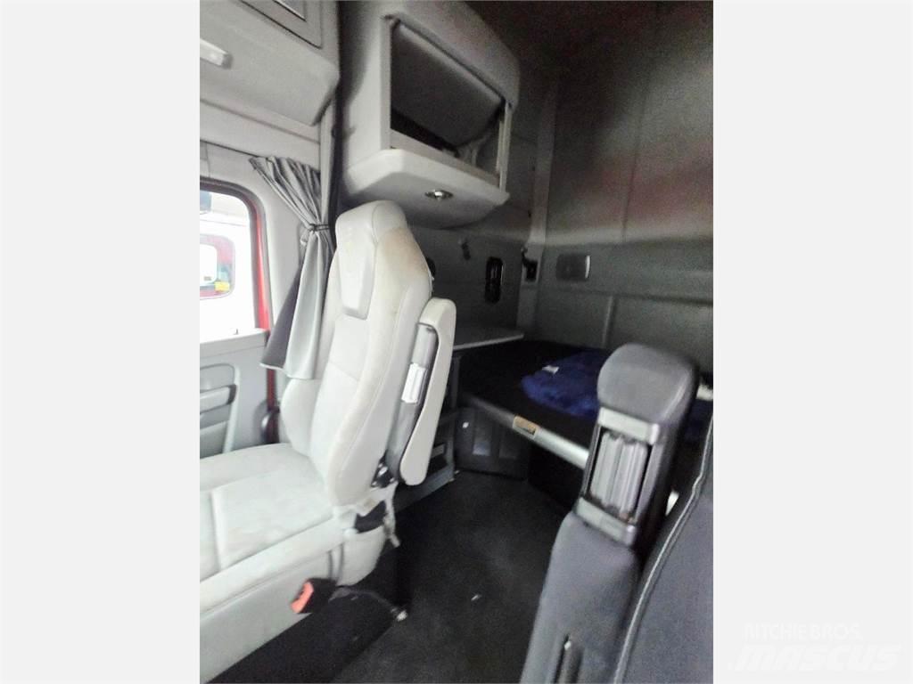 Kenworth T680 Motrici e Trattori Stradali
